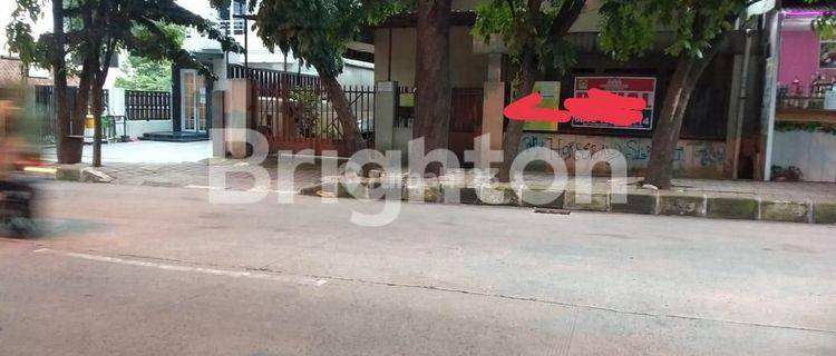 RUMAH DI PINGGIR JALAN COCOK UNTUK BUKA USAHA 1