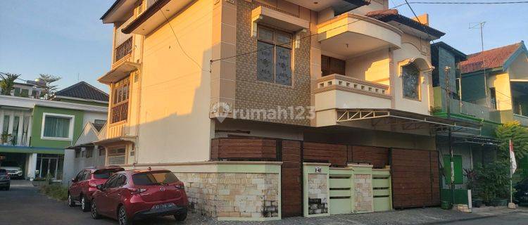 Rumah bagus siap huni di perum fajar indah solo 1