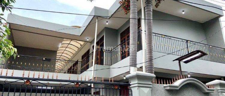 Rumah Kost 2 Lantai, 23 Kamar, Full Furnish, di Kebayoran Lama 1