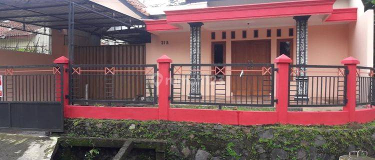 Rumah di Jalan Renjana Raya, Pudak Payung 1