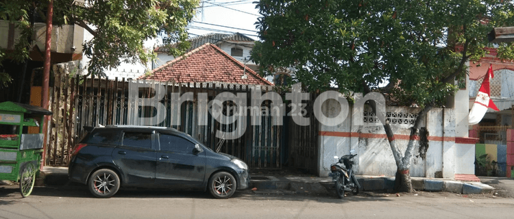 RUMAH USAHA DI JL HOS COKROAMINOTO MOJOKERTO 1