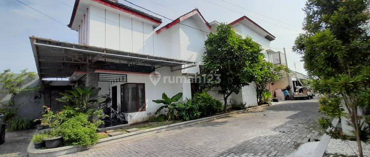 Rumah Cluster Exclusive Solo Kartasura Dekat Luwes  1