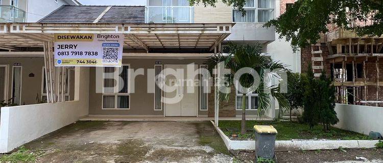 RUMAH TOWNHOUSE CANTIK DAN RAPI FULL FURNISHED SIAP HUNI 1