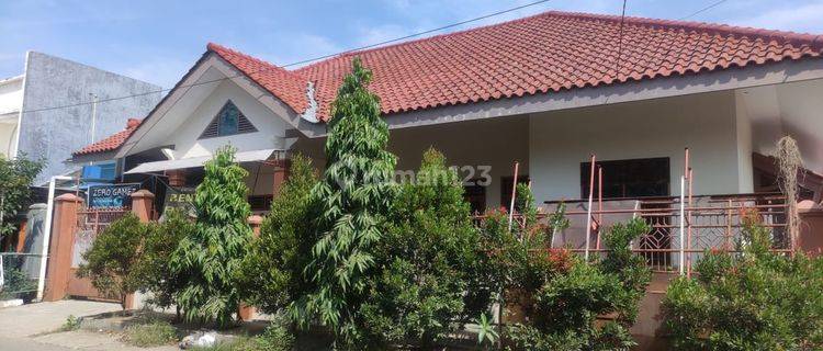 Rumah di kota Cirebon akses jalan lebar dekat Citraland 1