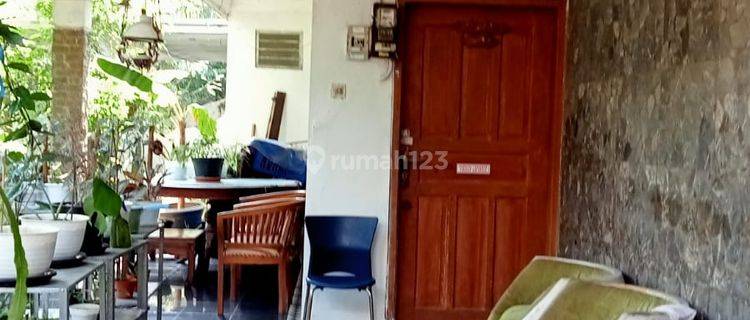 Rumah strategis di tengah Kota Karawang 1