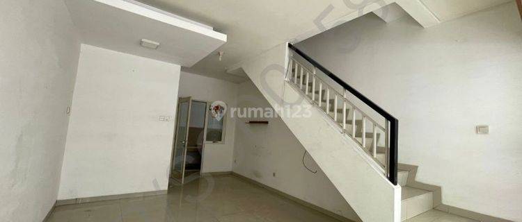 RUMAH BARU UNFURNISHED 2 LANTAI DI LAYAR PERMAI PIK 1