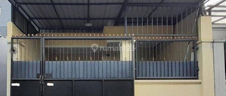 Rumah Lebak Timur Asri, Strategis hadap utara 1