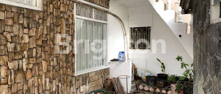 RUMAH TANJUNG DUREN SELATAN, SEMI FURNISHED, SUDAH DIRENOVASI 1