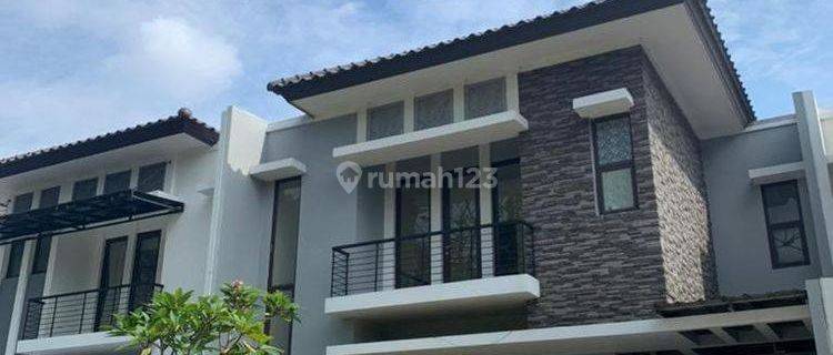 Rumah 2 Lantai Sangat Asri,Fasilitas Super Lengkap,Strategis,SHM. 1