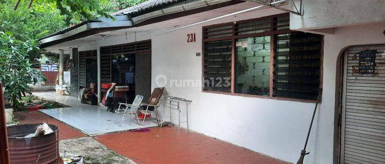 Rumah Tua Dekat Jalan Utama di Cempaka Putih Tengah S4332 1