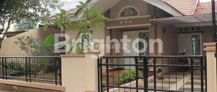 Rumah di Kencana Loka 1