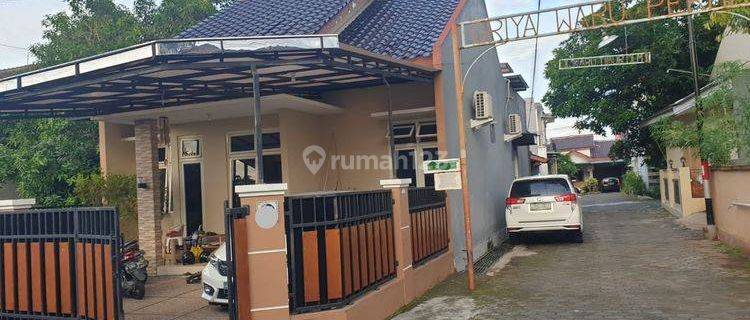 Jual Rumah SHM Bagus Barat di Jl Waru Banyumanik 1