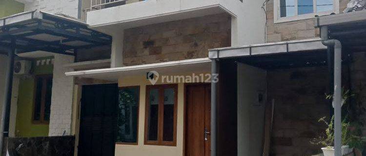 Jual Rumah 2 Lantai SHM di Banyumanik Regency 1