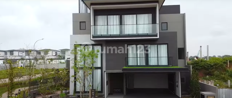 Brand New Sultan's Houses 3 Floors with Rooftop in NavaPark BSD 1
