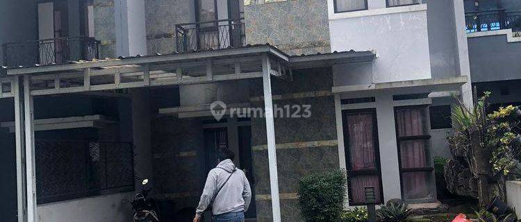 Rumah Nyaman Siap Huni Strategis di Komplek Eksklusif Puncak 1