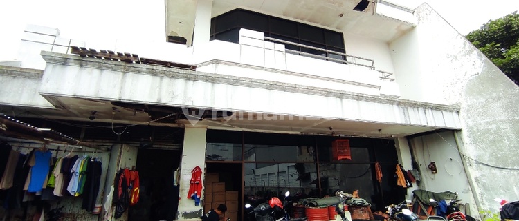 Rumah Lama, Lokasi Sangat Strategis, Dekat Sekolah,jalan Lebar 1