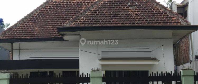 Dijual Rumah Lama Hitung Tanah Sayap Riau 1