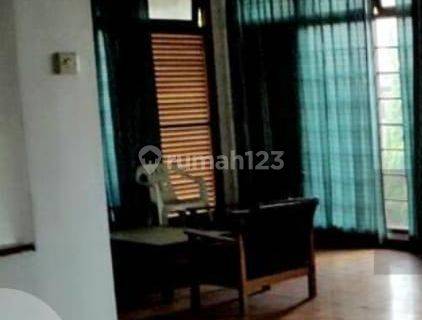 Villa Strategis Di Dekat Kota Bunga Cipanas Puncak S6320 1