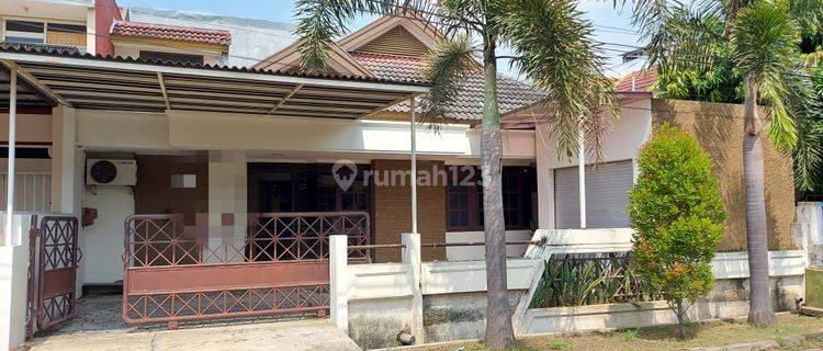 Rumah nyaman di Perumahan Puri Anjasmoro 1