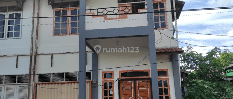 Dijual Rumah Siap Huni di Jalan Putri Dara Hitam 1