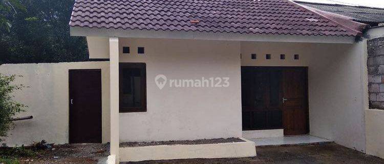 Rumah Banyumanik, Pudak Payung Baru Gress, Jalan Lebar 1