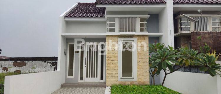 RUMAH MODERN MINIMALIS DAERAH SULFAT PANDANWANGI MALANG 1