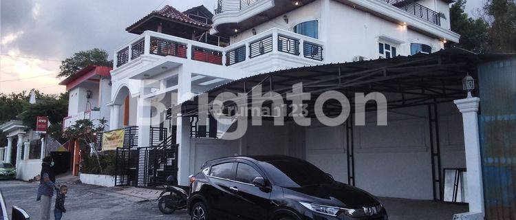 RUMAH 3 LANTAI FULL FURNISH DEPAN DOME RING ROAD, PAS DI BELAKANG KANTOR PERTANAHAN 1