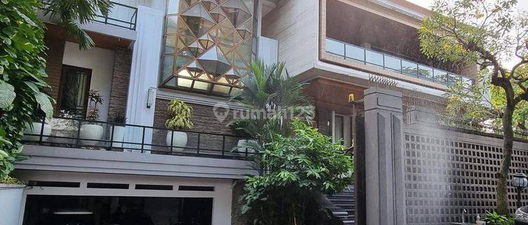 Dijual Rumah Mewah Di Hoek Full Furnish Strategis Di Pakubowono Jakarta Selatan 1