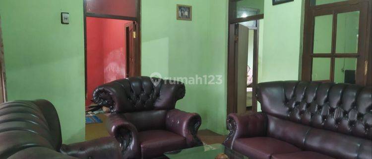 Di Jual Rumah 2 lantai  Mainroad Jalan Raya Garut 1