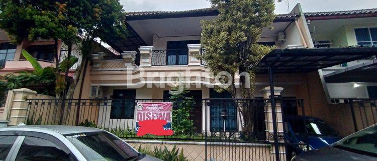 RUMAH MEWAH STRATEGIS SIAP HUNI DI TENGAH KOTA SANGAT NYAMAN 1