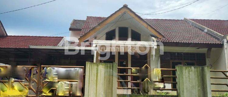 RUMAH DI BALIKPAPAN BARU semi furnish 1