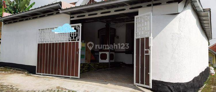 Rumah Villa Bagus Hook,sangat Terawat Dan Siap Huni Di Cipanas,Bogor 1