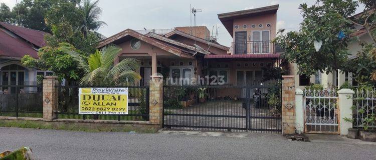 Rumah Dengan Luas Tanah 332 M2 di Tampan, Pekanbaru 1