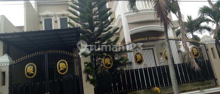 Rumah di Mertilang Bintaro 1