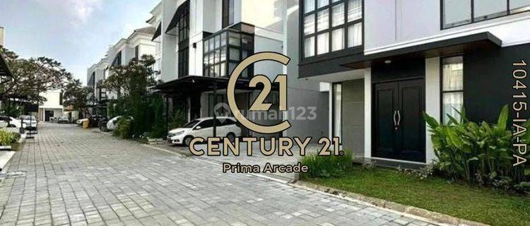 Rumah Brand New Colonial Modern One Gate System Ada Swimm Pool 1