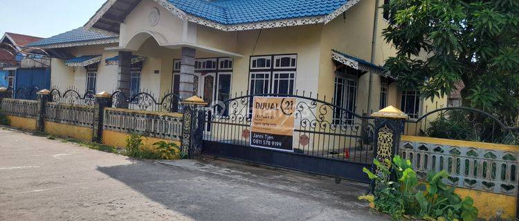 Rumah Atot Ahmad Kompleks Sejahtera Asri Blok J 1