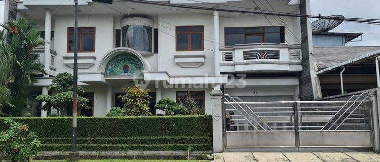 Luxurious Furnished House In Taman Sakura Bandung 1