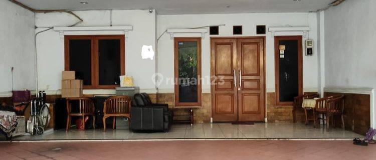 Rumah Kost 25 Kamar di Tanjung Duren, Jakarta Barat 1