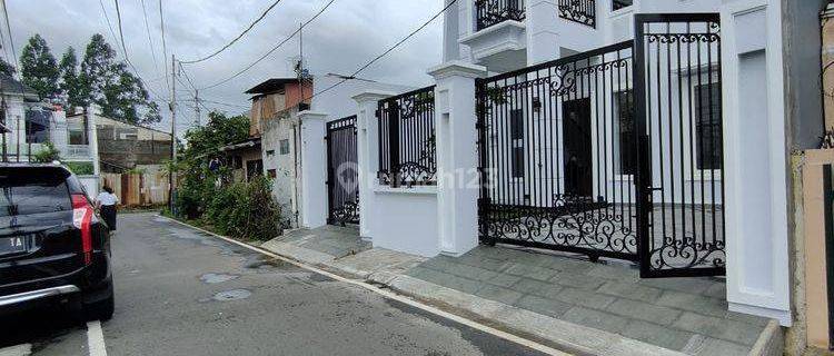 Rumah baru dalam komplek di Duren Sawit,Jakarta Timur 1