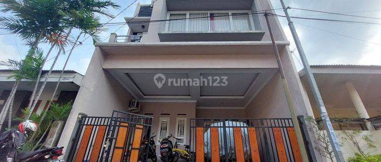 Rumah 2,5 Lantai full rurnish di Harapan baru 1,Bekasi Barat 1