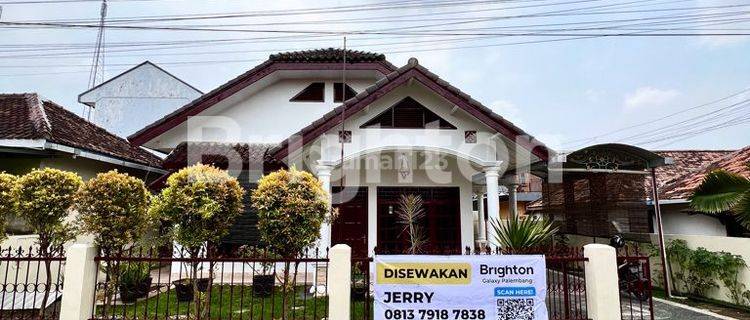 RUMAH CANTIK DAN BESAR FULL FURNISHED SIAP HUNI DI PUSAT KOTA 1