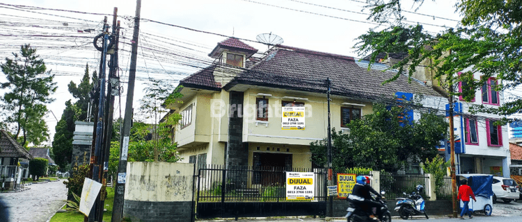 RUMAH NYAMAN DAN STRATEGIS DI JALAN CIPAMOKOLAN RIUNG BANDUNG 1