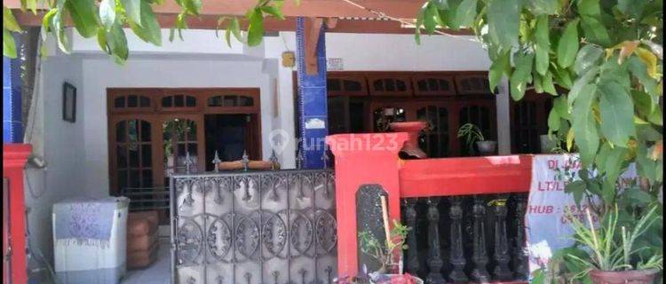 RUMAH HOEK DI PEPABRI GEBANG RAYA TANGERANG 1