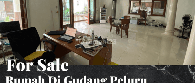 Dijual Rumah 2 Lantai Bagus di Gudang Peluru, Jakarta Selatan 1