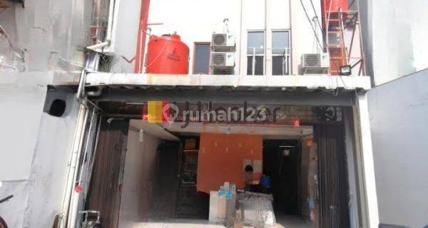 Rumah Kos full furnished aktif di pinggir jalan ramai Mandala Tomang Jakarta Barat 1