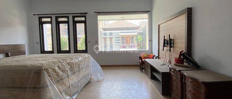 Disewakan Rumah Semi Furnished Di Komplek Singgasana Pradana Kota Bandung 1