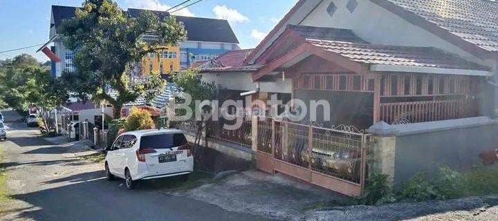 rumah  dihook dikawasan gedung kesenian Balikpapan 1