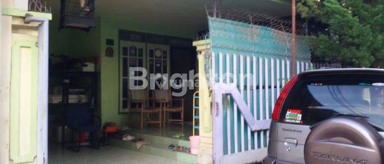 Rumah tengah kota, sangat strategis 1