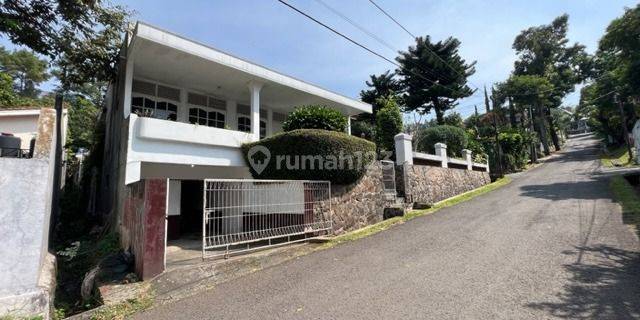 Rumah Lux Terawat di jl Kawista, Cigadung Bandung 1