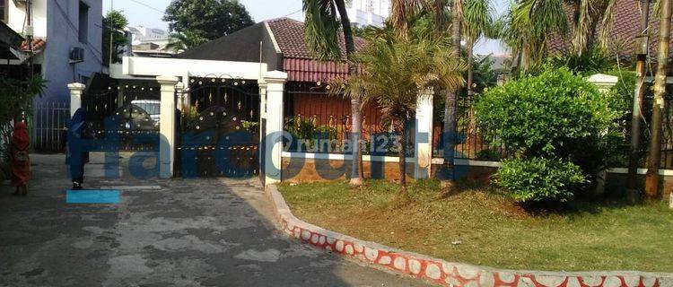 Jual Rumah Luas Dan Murah di Tomang Jakarta Barat H J  1